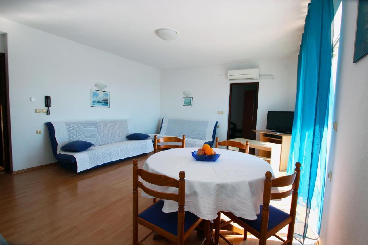Apartments With A Parking Space Crikvenica - 5553 Exterior foto